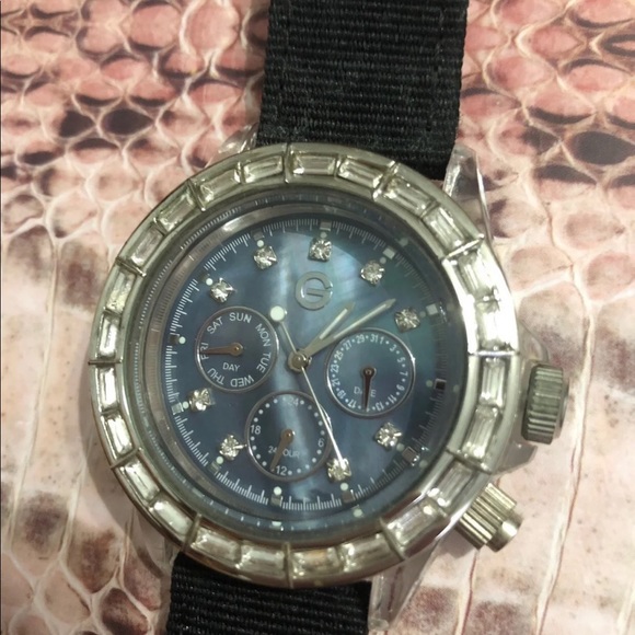 Watch - Picture 2 of 5